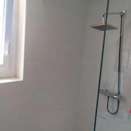 בית נופש Du Doue Saint-Malo-du-Bois